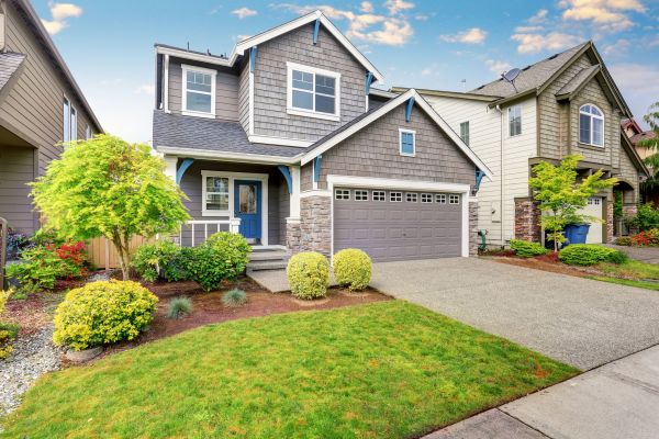 Curb Appeal Landscaping in Buckeye